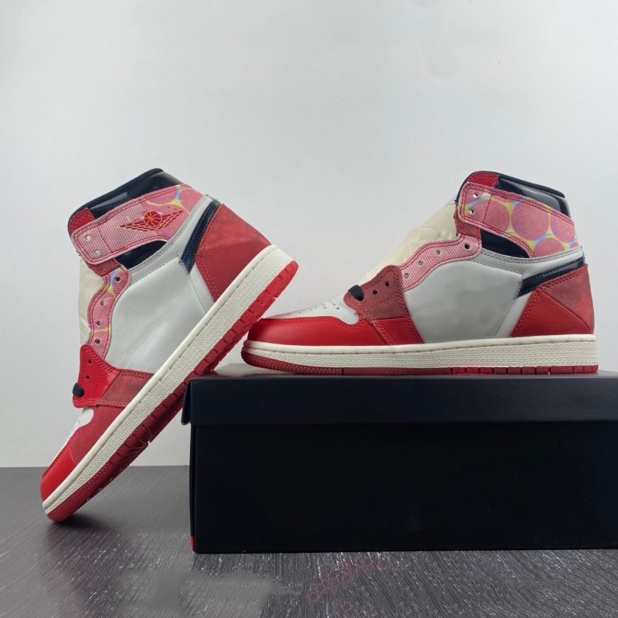 2023 1 1s OG Spider-Verse Mens Basketball shoes Spider Verse High University Red Black White Men trainers sports sneakers DV1748-601 With Box Newest
2023 1 1s OG Spider-Verse Mens Basketball shoes Spider Verse High University Red Black White Men trainers sports sneakers DV1748-601 With Box Newest