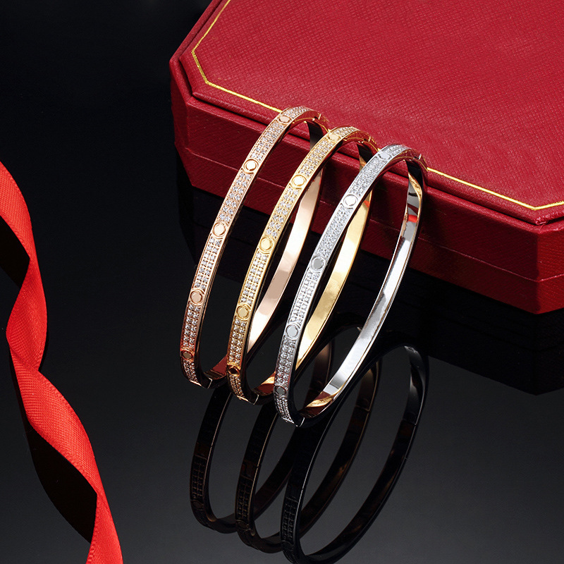 Luxury Top Fine Brand Pure 925 Sterling Silver Jewelry For Women Screw Driver Bangle Thin Design Rose Gold Diamond Love Bangle Wedding Engagement Screw Bracelet Hot
Luxury Top Fine Brand Pure 925 Sterling Silver Jewelry For Women Screw Driver Bangle Thin Design Rose Gold Diamond Love Bangle Wedding Engagement Screw Bracelet Hot