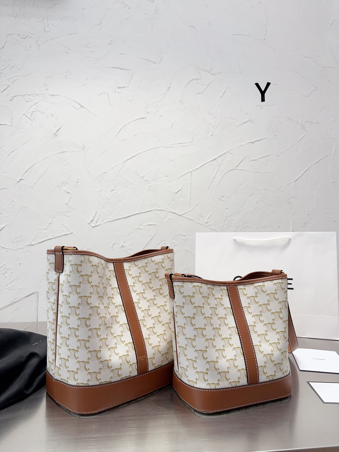 Top TRIOMPHE Bucket Shoulder Bag Ladies Handbag Crossbody Bag Luxury Designer Ladies Fashion Evening Bag Handbag 998888 24cm 20cm
Top TRIOMPHE Bucket Shoulder Bag Ladies Handbag Crossbody Bag Luxury Designer Ladies Fashion Evening Bag Handbag 998888 24cm 20cm