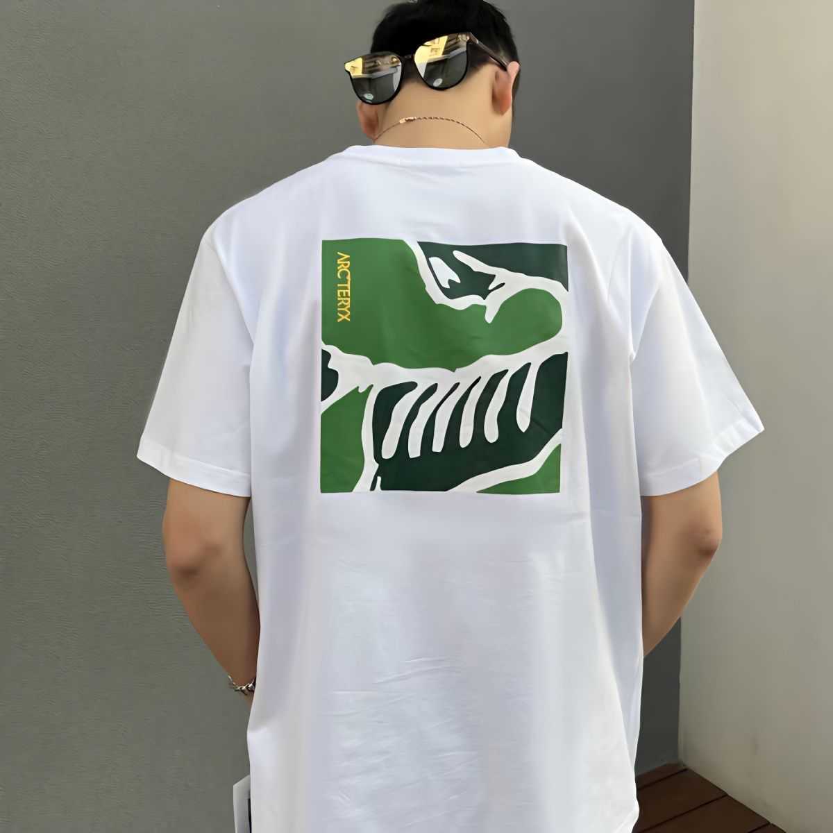 Designer Fashion Clothing ARC TERYXES Tees Tshirt Summer New Little Archaeopteryx Letter Printing Tshirt for Men Women Couples Fashion Versatile Casual Tshirt Top, Randomly give a pair of socks for
Designer Fashion Clothing ARC TERYXES Tees Tshirt Summer New Little Archaeopteryx Letter Printing Tshirt for Men Women Couples Fashion Versatile Casual Tshirt Top, Randomly give a pair of socks for