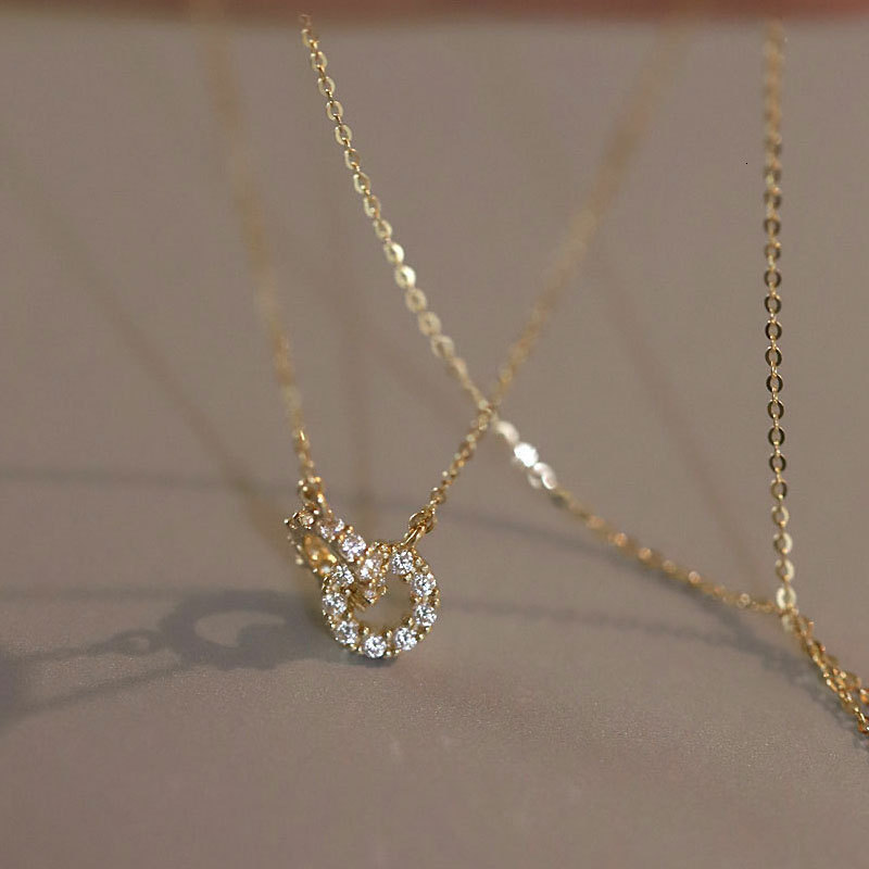 Pendant Necklaces HI MAN Korean Exquisite Pave Crystal Geometry S925 Sterling Silver Pendant Necklace Women Fashion Charm Party Jewelry 230518