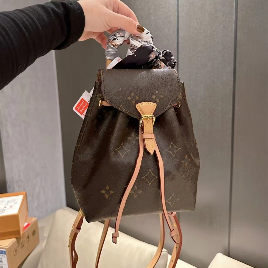 Fashion Backpack Female Korean Version Draw Rope Small Backpack Trend Casual Hand Bill of Lading Shoulder Female Bag Printed Bucket Bag, Black
Fashion Backpack Female Korean Version Draw Rope Small Backpack Trend Casual Hand Bill of Lading Shoulder Female Bag Printed Bucket Bag, Black