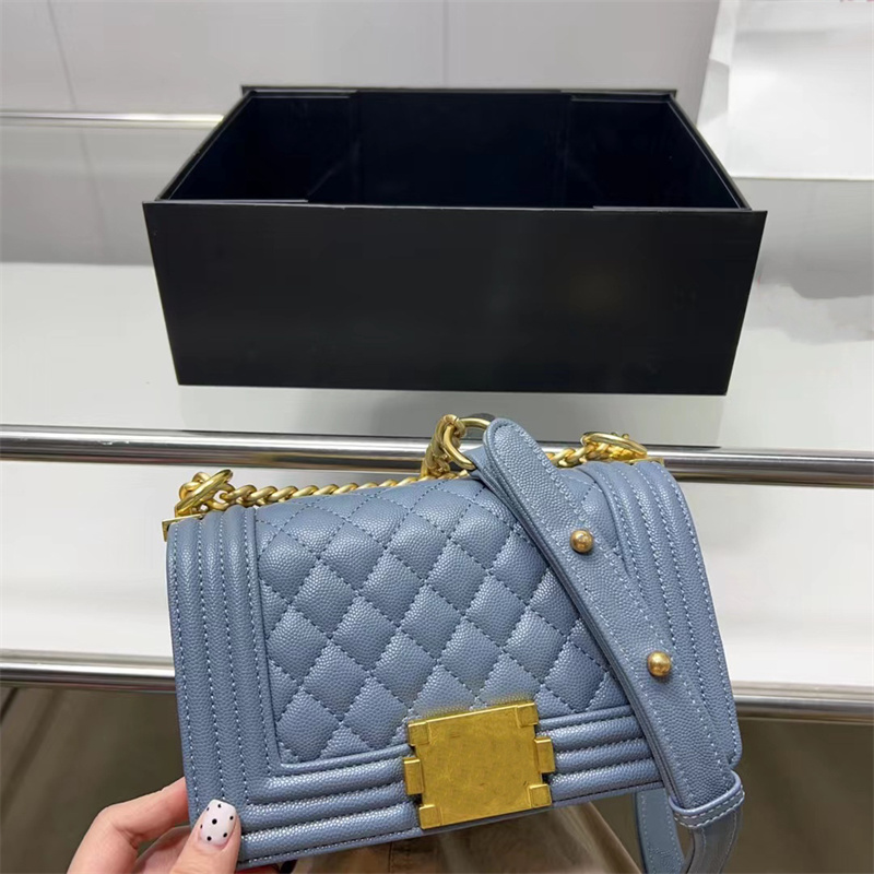 2023 New Designer Crossbody Bag Classic Spicy Mom Bag Fashion Women's Shoulder Bag Crossbody Bag Wallet Handbag Leather Versatile, Black
2023 New Designer Crossbody Bag Classic Spicy Mom Bag Fashion Women's Shoulder Bag Crossbody Bag Wallet Handbag Leather Versatile, Black