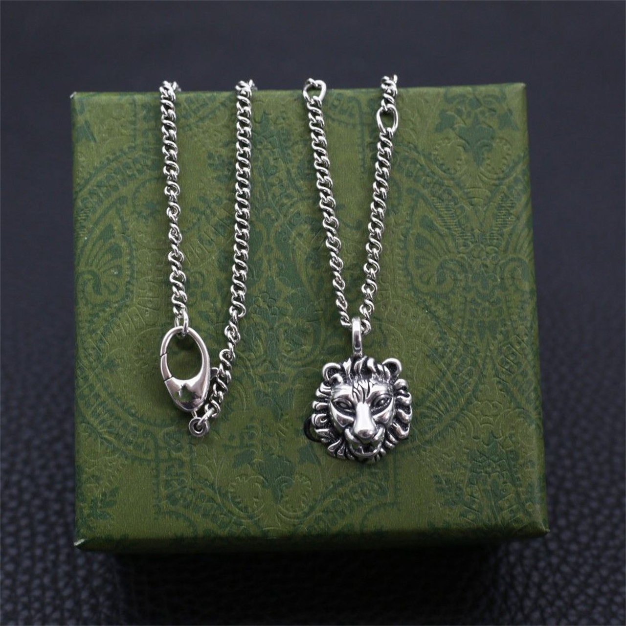 Jewlery designer for women Fashion necklaces luxury brand jewelry summer luxury jewelry High quality Vintage stainless steel chain men
Jewlery designer for women Fashion necklaces luxury brand jewelry summer luxury jewelry High quality Vintage stainless steel chain men