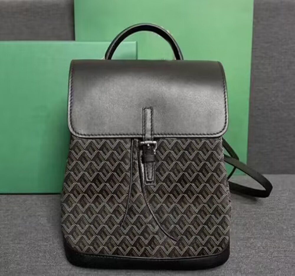 Backpack Style Fashion Women's MEN bag Highest quality Luxurys Designers Bags Envelope crossbody 23*19*10CM, Navy blue
Backpack Style Fashion Women's MEN bag Highest quality Luxurys Designers Bags Envelope crossbody 23*19*10CM, Navy blue