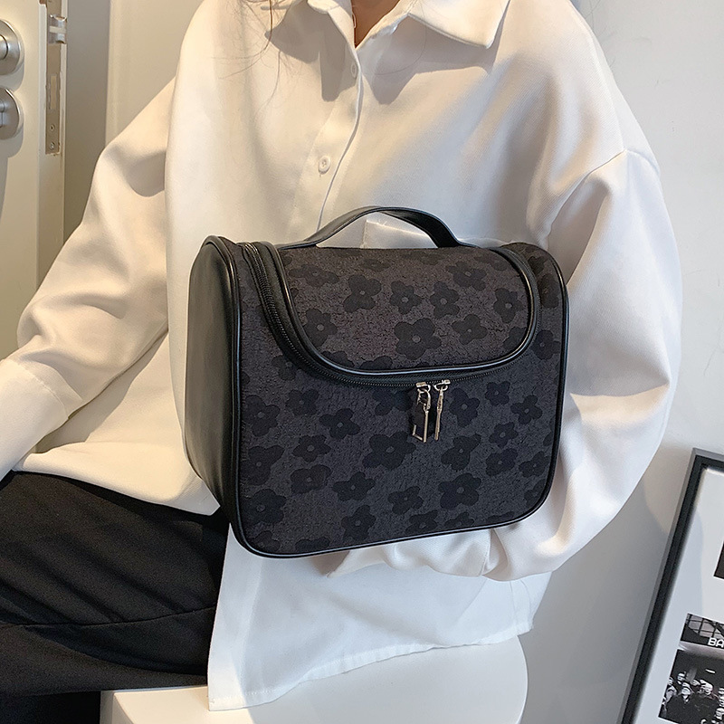 Lace Portable Retro Makeup Toiletry Kits Female Portable Large Capacity Solid Color PU Storage Bag Travel Makeup Bag Toiletry Bag
Lace Portable Retro Makeup Toiletry Kits Female Portable Large Capacity Solid Color PU Storage Bag Travel Makeup Bag Toiletry Bag