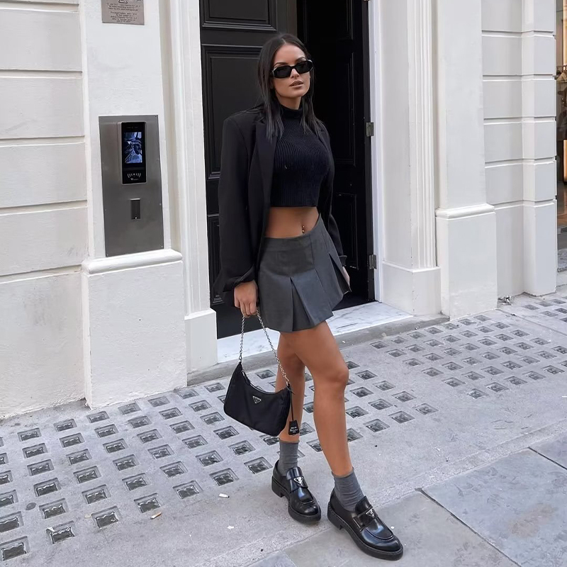 Skirts NORPOJIN Black Gray Pleated Mini Skirt Skirts for Women Elegant High-waisted Skort Female Clothing 230518