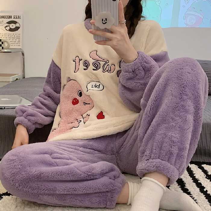 Women's Sleepwear Autumn Winter Warm Flannel Women's Pajamas Set Long-sleeved Trousers Two-piece Set Cute Soft Home Wear Clothes for Women 2