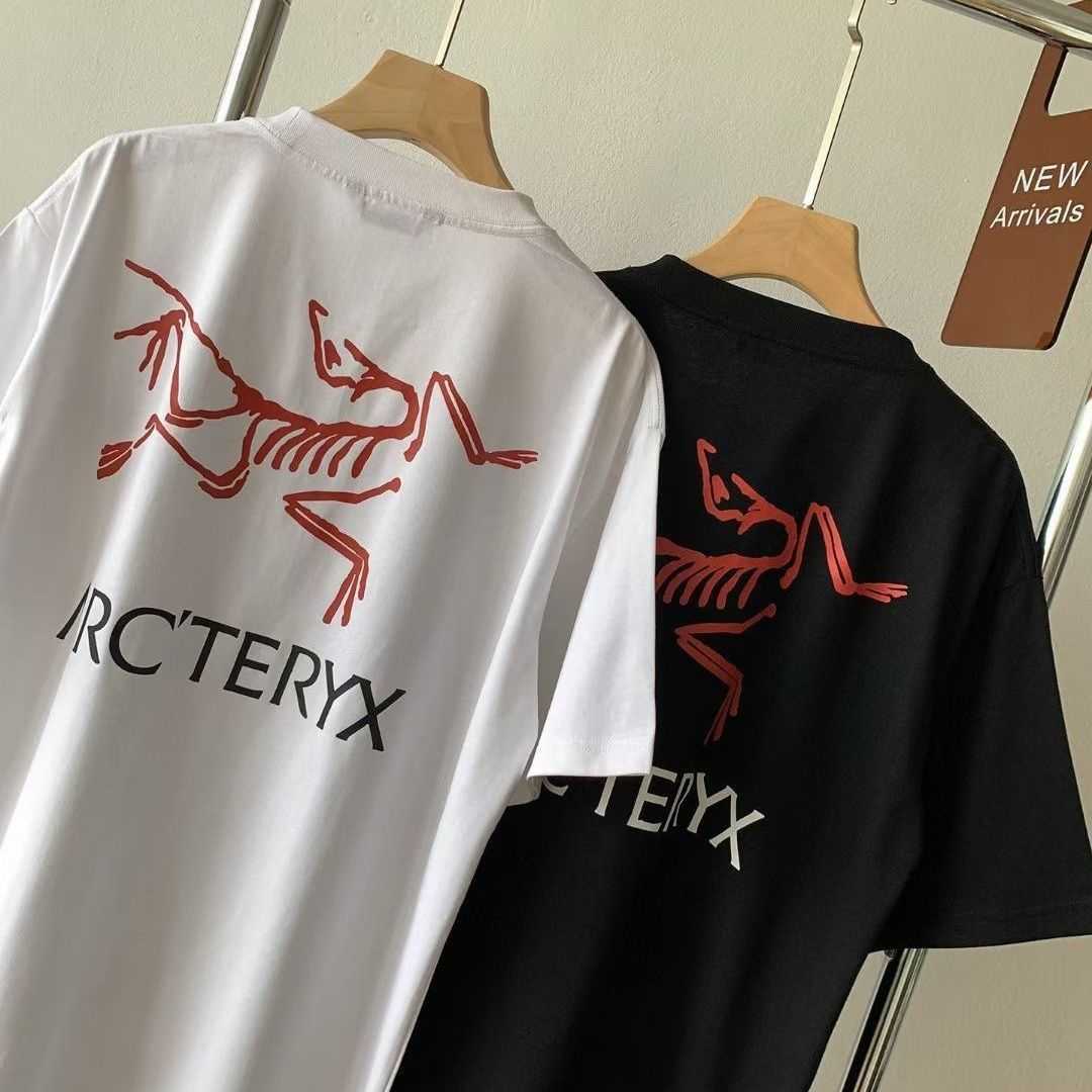Designer Fashion Clothing ARC TERYXES Tees Tshirt Bone bird Embroidered chest watch with large printed round neck short sleeves on the back outdoor TShirt Sportswea, White
Designer Fashion Clothing ARC TERYXES Tees Tshirt Bone bird Embroidered chest watch with large printed round neck short sleeves on the back outdoor TShirt Sportswea, White