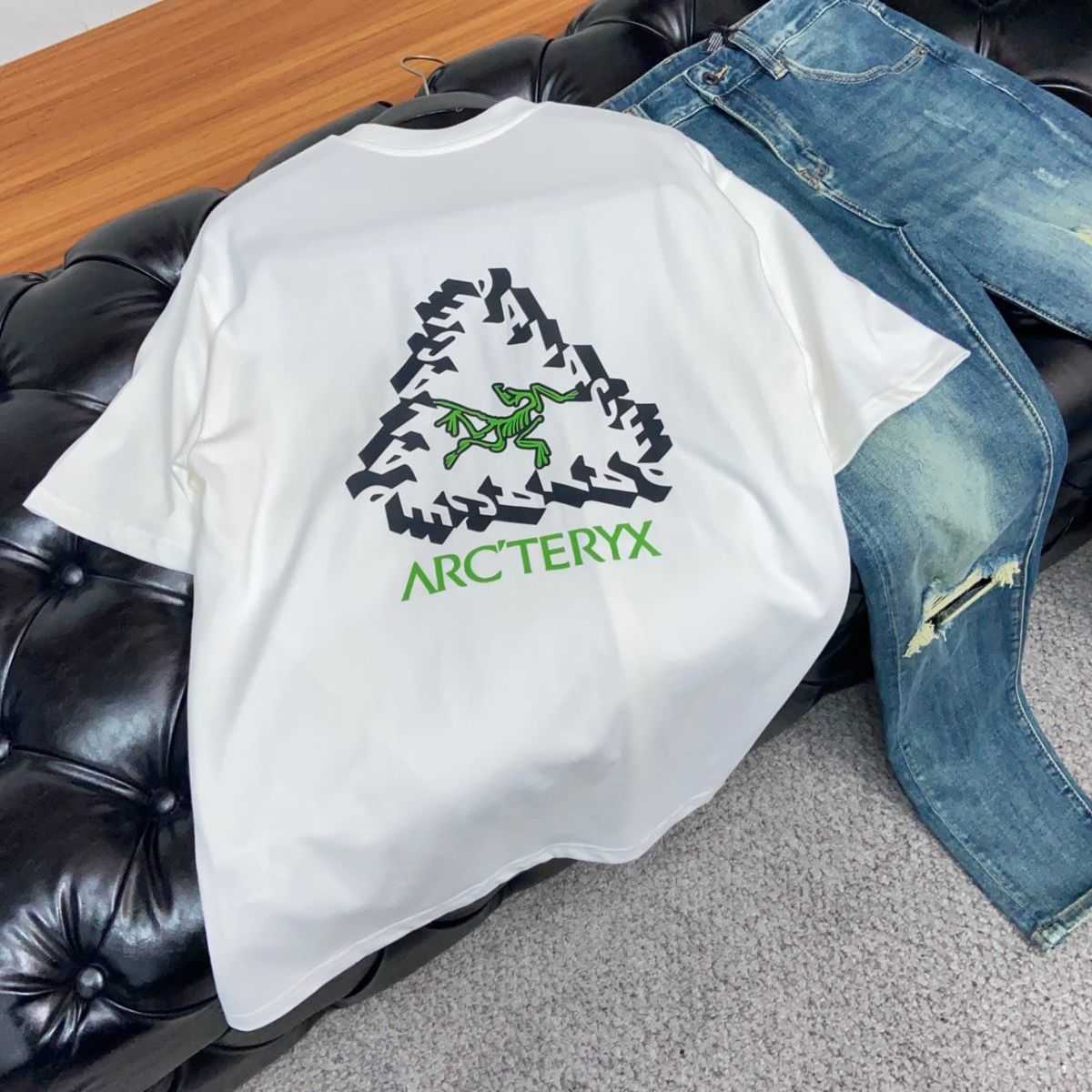 Designer Fashion Clothing ARC TERYXES Tees Tshirt Summer Archaeopteryx Short Sleeve Personalized Printed Tshirt for Men Womens Leisure Trend Loose Couple Half Sle, White triangle bird
Designer Fashion Clothing ARC TERYXES Tees Tshirt Summer Archaeopteryx Short Sleeve Personalized Printed Tshirt for Men Womens Leisure Trend Loose Couple Half Sle, White triangle bird