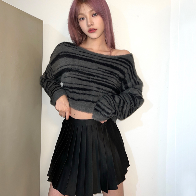 Skirts Women Satin Pleated Mini Skirt 230518