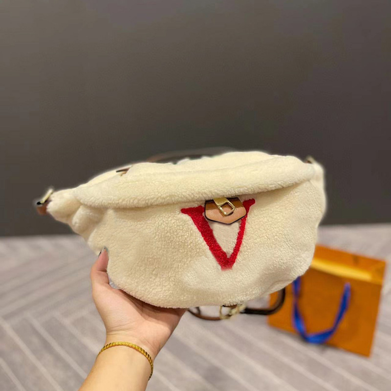 DAPU Designer handbag Women's shoulder bag Plush chest bag Fashion classic crossover