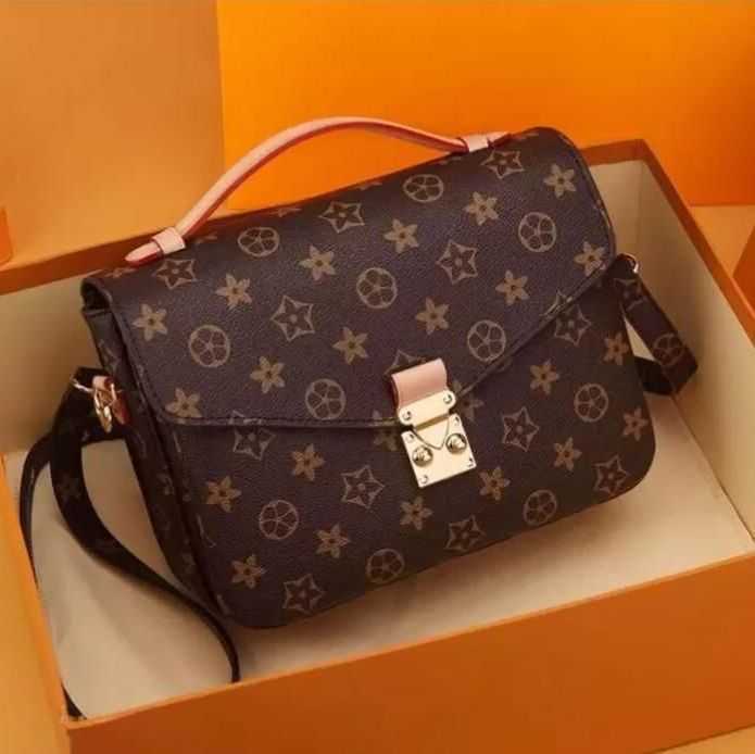 Luxurys Designer Bags Women Bags Handbag Messenger Oxidizing Louiseitys Handbag Viutonity Vuttonity METIS Elegant Shoulder Womens HandBags Crossbody Tote Bag, Dark grey
Luxurys Designer Bags Women Bags Handbag Messenger Oxidizing Louiseitys Handbag Viutonity Vuttonity METIS Elegant Shoulder Womens HandBags Crossbody Tote Bag, Dark grey