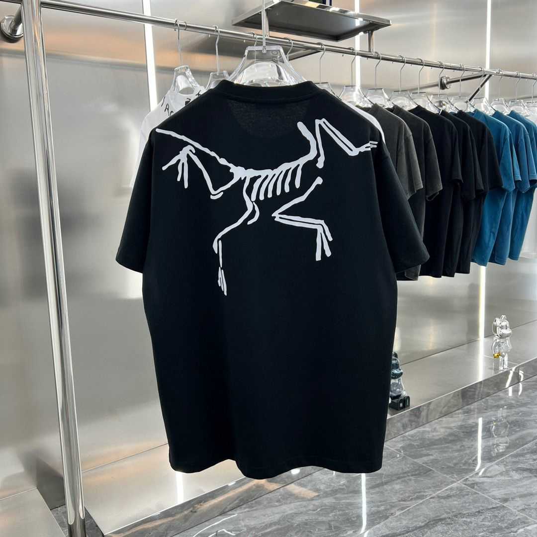 Designer Fashion Clothing ARC TERYXES Tees Tshirt Summer New Big Archaeopteryx Short Sleeve Tshirt Fashion Brand INS Half Sleeve Couple Luxury Mens Womens Loose Cas, White
Designer Fashion Clothing ARC TERYXES Tees Tshirt Summer New Big Archaeopteryx Short Sleeve Tshirt Fashion Brand INS Half Sleeve Couple Luxury Mens Womens Loose Cas, White