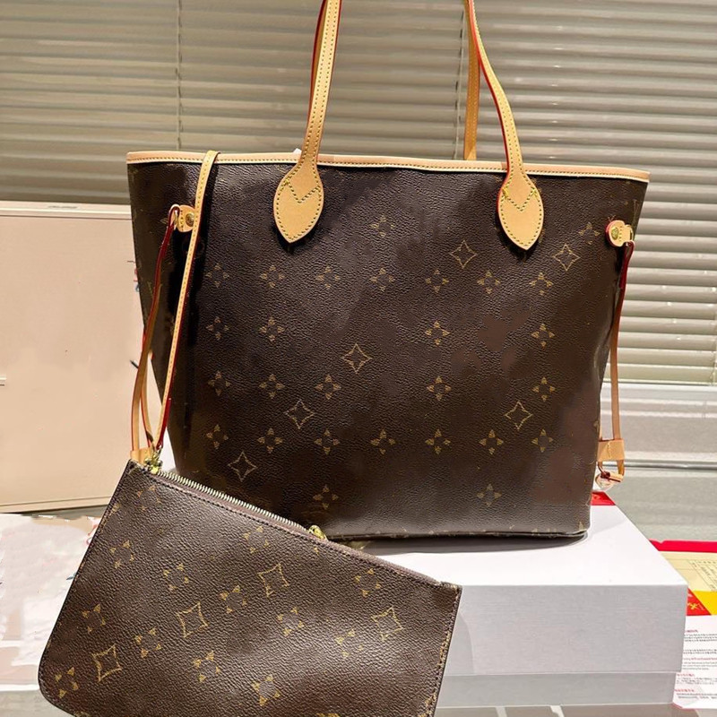High Capacity Commuter Tote Composite Bag Old-fashioned Flower Leisure All-match One Shoulder Underarm Bag Female Classic Fashion Shopping Bag Son Mother, Brown
High Capacity Commuter Tote Composite Bag Old-fashioned Flower Leisure All-match One Shoulder Underarm Bag Female Classic Fashion Shopping Bag Son Mother, Brown