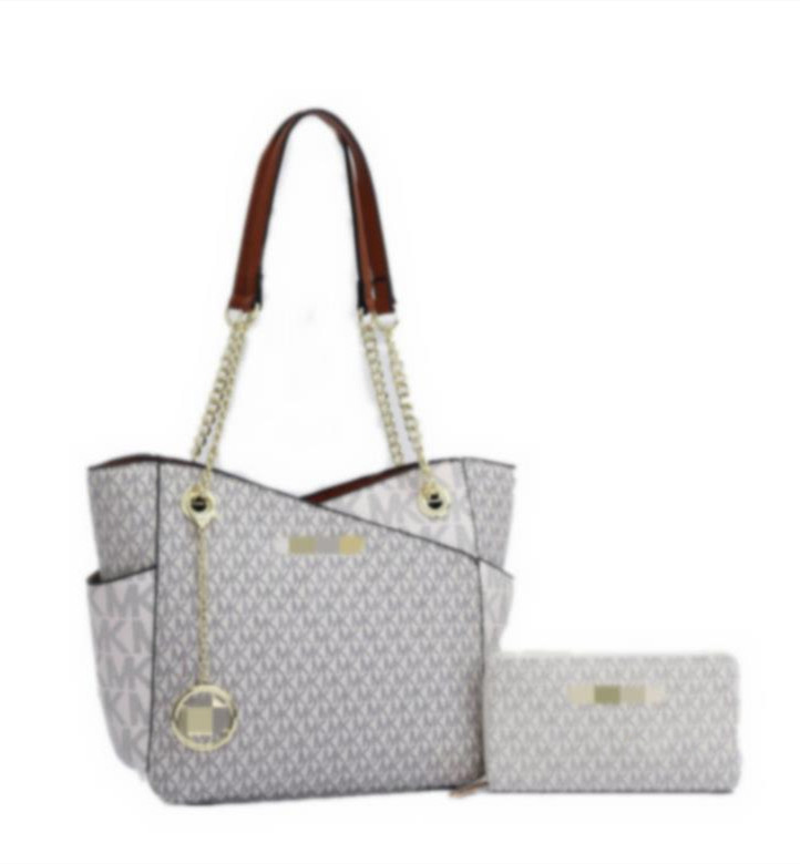 2023 Designers Shoulder bags Cross Body 003high quality Women top Square Sheepskin Chains Handbags with wallet MICHAELS KOR MKS bags 19016, 35x11x25cm
2023 Designers Shoulder bags Cross Body 003high quality Women top Square Sheepskin Chains Handbags with wallet MICHAELS KOR MKS bags 19016, 35x11x25cm