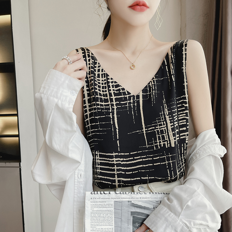 Camisoles Tanks Summer V-Neck Beauty Back Printed Silk Camisole Women's Bottoming Camisole Outer Tower OL Suit Knitted Satin Sexy Tops 230518