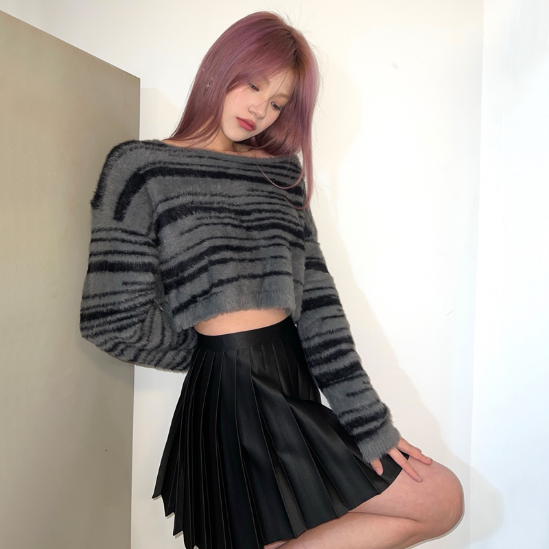 Skirts Women Satin Pleated Mini Skirt 230518