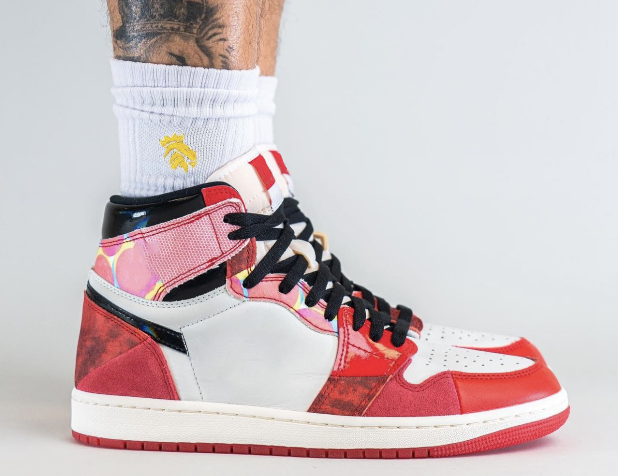 1 1s Men Basketball Shoes SPIDER-VERSE DV1748-601 University Red Black White Mens Trainers Sports Sneakers 36-47, Color#1
1 1s Men Basketball Shoes SPIDER-VERSE DV1748-601 University Red Black White Mens Trainers Sports Sneakers 36-47, Color#1