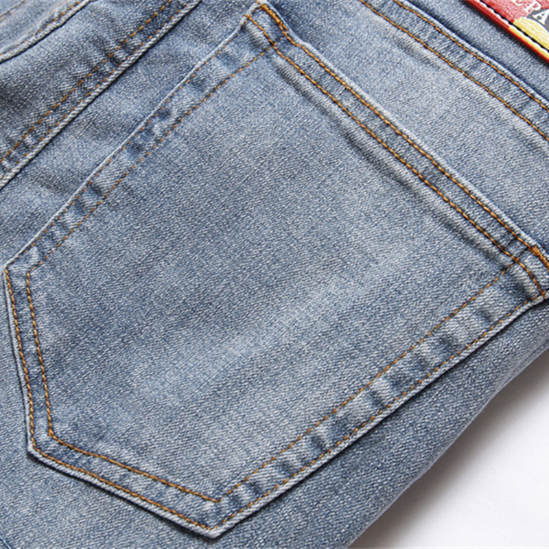 Men's Jeans Punk Trend Blue Hole Slim Seans Autumn Stickers Fashion Biker Pencil Pants MidWaists Casual Men Clothing 230517