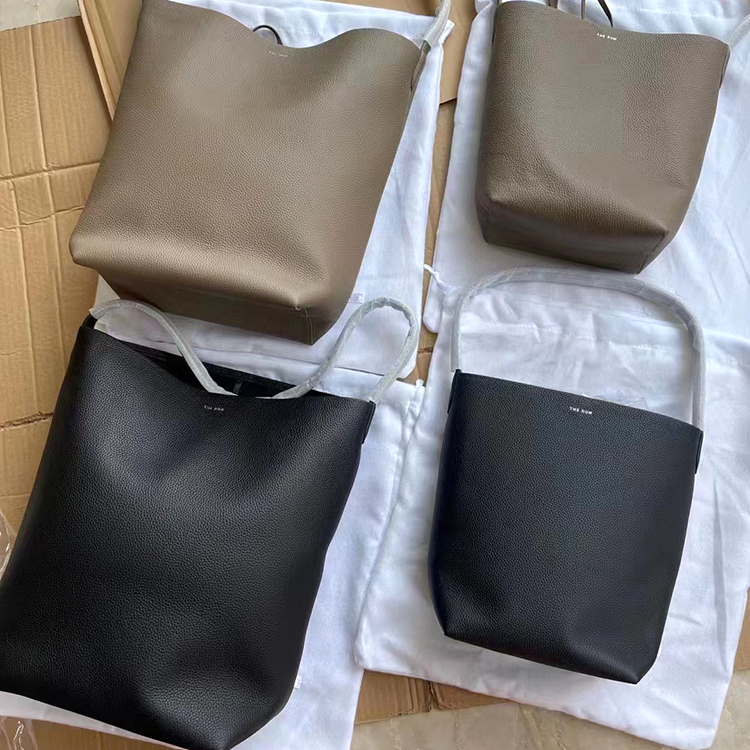 wholesale the row Park tote Bag Luxurys drawstring handbag fashion weekend Travel Bucket bag Genuine Leather shoulder crossbody designers Womens Mens clutch bags, Black
wholesale the row Park tote Bag Luxurys drawstring handbag fashion weekend Travel Bucket bag Genuine Leather shoulder crossbody designers Womens Mens clutch bags, Black