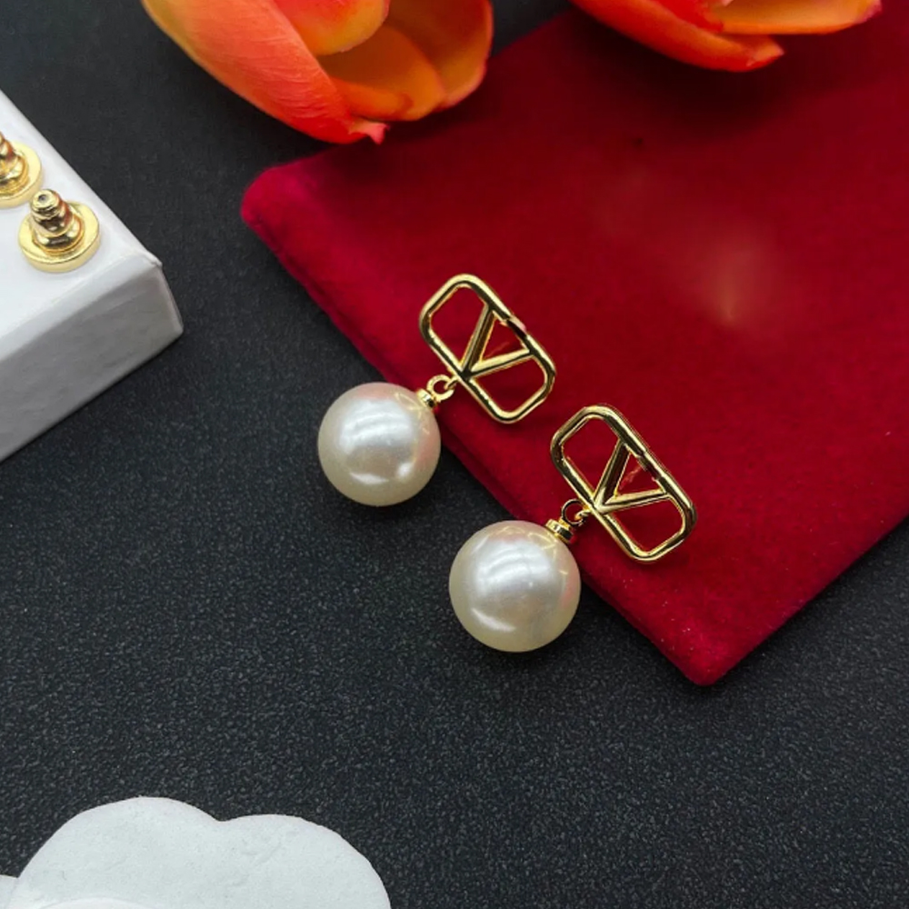 Fashion Luxury Pearl Earrings Designer 18K Gold Plated 925 Silver Earrings Women Wedding Earring Jewelry