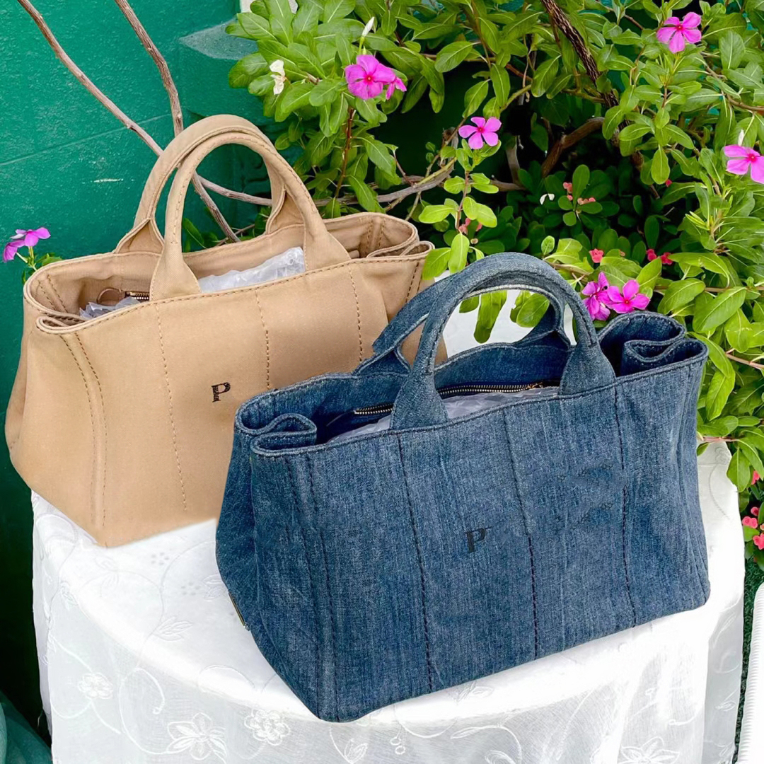 Designers Triangle Crossbody summer beach Bags Womens mens tote Shoulder bag wallet clutch luxury handbag hobo travel cosmetic basket gym fashion prad black bags
Designers Triangle Crossbody summer beach Bags Womens mens tote Shoulder bag wallet clutch luxury handbag hobo travel cosmetic basket gym fashion prad black bags