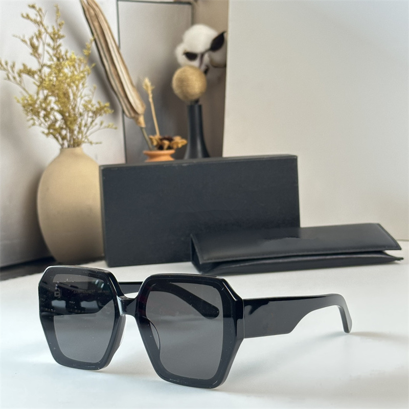 10A Designer Men Women Sunglasses Glasses Fashion SL652 Unique Design Quality Luxury Retro style UV Protection strap Box
10A Designer Men Women Sunglasses Glasses Fashion SL652 Unique Design Quality Luxury Retro style UV Protection strap Box