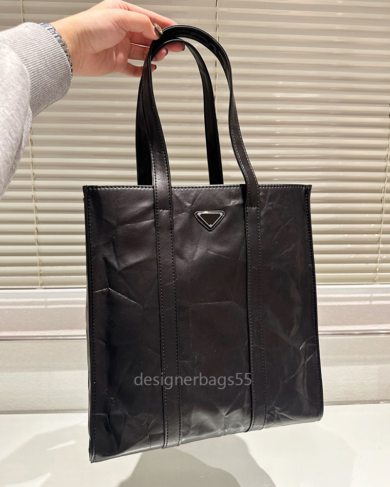 23SS New Totes Handbags Square Designer Womens Shopping Bags Black White Pink Green Grey Fashion Ladies Tote Book Shoulder Bag Large Capacity
23SS New Totes Handbags Square Designer Womens Shopping Bags Black White Pink Green Grey Fashion Ladies Tote Book Shoulder Bag Large Capacity