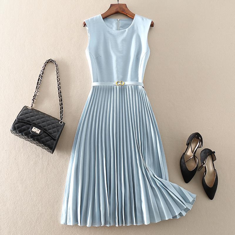 Basic Casual Dresses Women Fashion O-Neck Pleated Dress Streetwear Summer Sleeveless Elegant Bodycon Dress High Quallity Solid Suit Dress With Belt 23