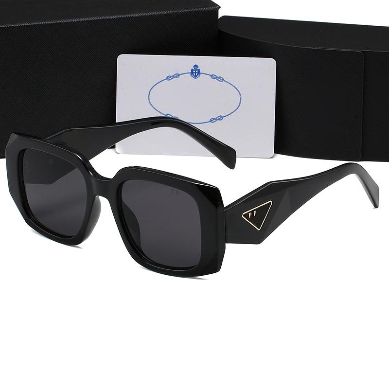Designer Sunglass Shades Fashion Sunglasses Classic Sun glass Print Goggle Adumbral 6 Color Option
Designer Sunglass Shades Fashion Sunglasses Classic Sun glass Print Goggle Adumbral 6 Color Option