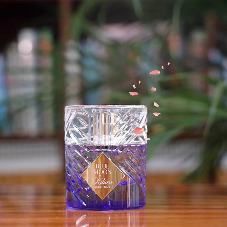 by kilian blue moon Angels share Rose on ice princess Rolling in love good girl gone bad Lady Perfume Spray Long Lasting Time Smell High Fragrance top quality
by kilian blue moon Angels share Rose on ice princess Rolling in love good girl gone bad Lady Perfume Spray Long Lasting Time Smell High Fragrance top quality