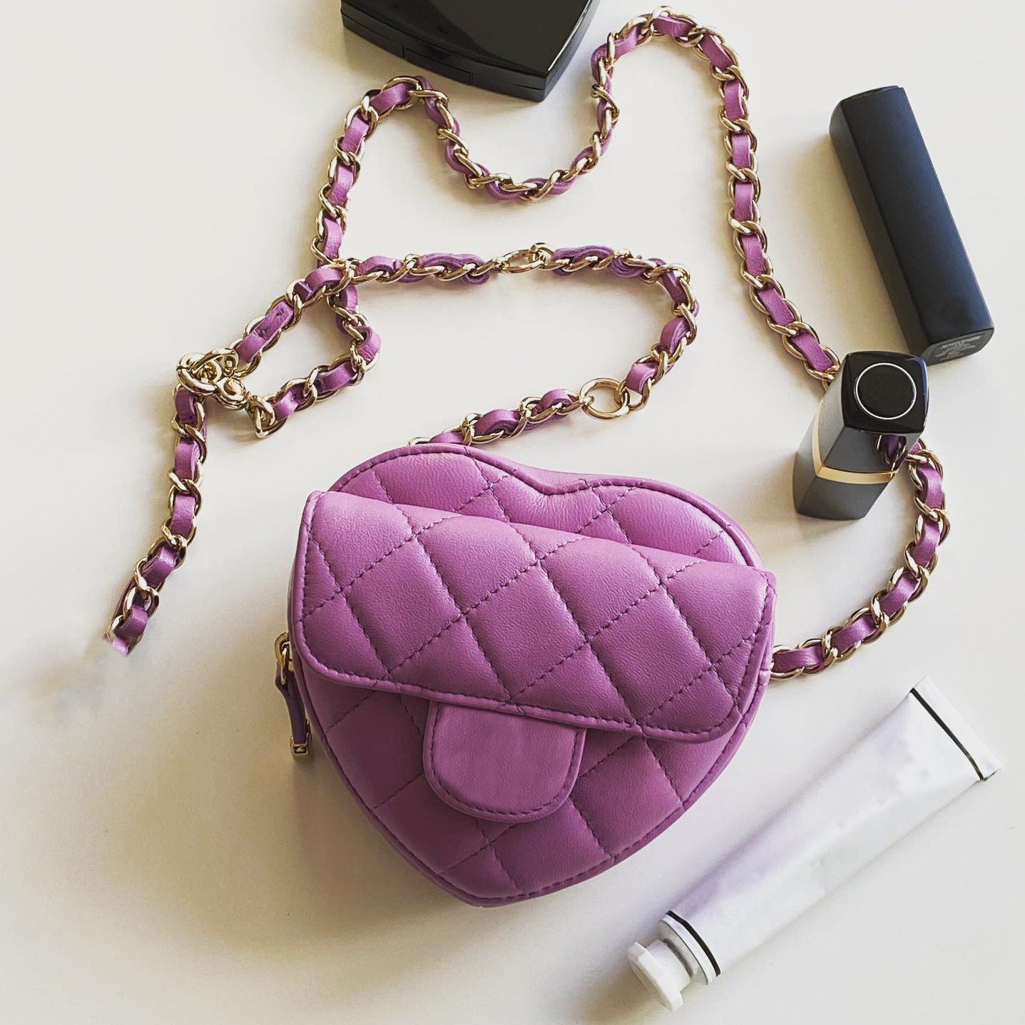 luxury half moon Tote sheart bags chain bag Cross Body Shoulder bag designer womans mens Genuine Leather Calfskin quilted Shoulder Bags Mini clutch flap pink cc purse, Black
luxury half moon Tote sheart bags chain bag Cross Body Shoulder bag designer womans mens Genuine Leather Calfskin quilted Shoulder Bags Mini clutch flap pink cc purse, Black