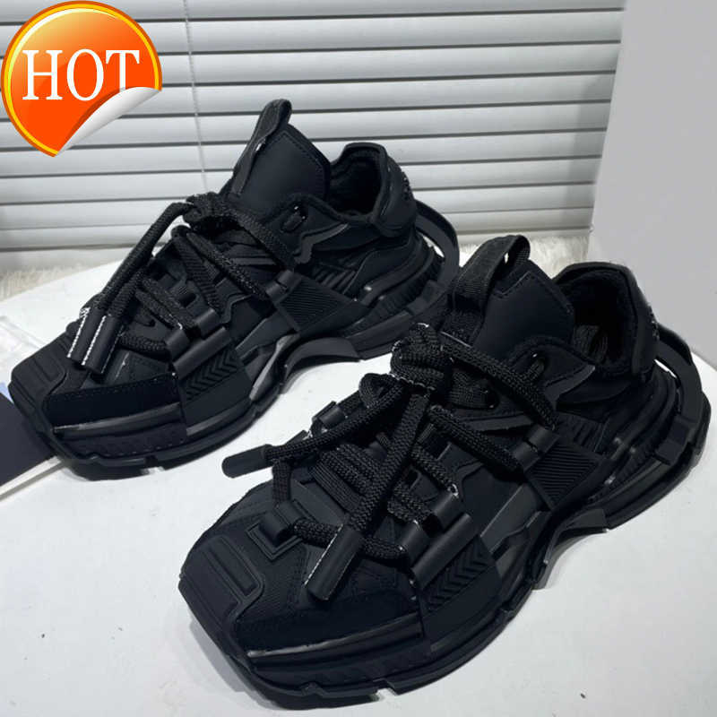 New Mens Daddy shoes sneakers 2022 fashion trend atmospheric designer brand sneaker classic pure black non-slip TPU outsole outdoor street letter laces high q
New Mens Daddy shoes sneakers 2022 fashion trend atmospheric designer brand sneaker classic pure black non-slip TPU outsole outdoor street letter laces high q