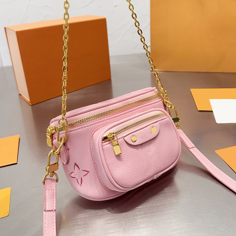 Womens Designer Old Flower Fany Pack Gold Metal Chain Shoulder Handbags Long Strap Crossbody Shoulder Outdoor Sport Travel Trends Street Pockage Coin Pouch 18X13CM, Box
Womens Designer Old Flower Fany Pack Gold Metal Chain Shoulder Handbags Long Strap Crossbody Shoulder Outdoor Sport Travel Trends Street Pockage Coin Pouch 18X13CM, Box