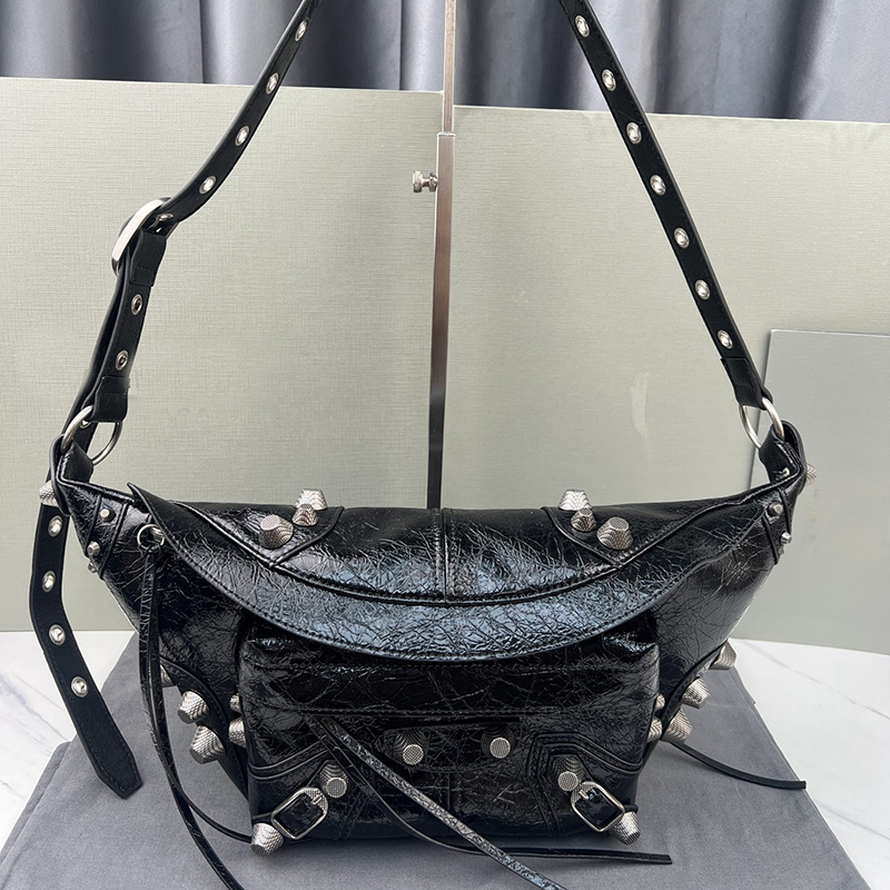 Luxury Mini Bag Women Waist Bags Men Bag Man Crossbody Bag Locomotive Bags Shoulder Chest Bag Genuine Leather Designer Famous Handbags Shoulder Messenger Bags Pouch, Black
Luxury Mini Bag Women Waist Bags Men Bag Man Crossbody Bag Locomotive Bags Shoulder Chest Bag Genuine Leather Designer Famous Handbags Shoulder Messenger Bags Pouch, Black