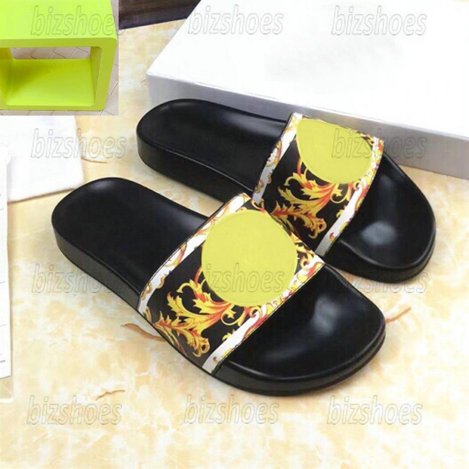 Designer Rubber Slipper Men Women's Medusa Flat BLACK BAROCCO-PRINTED SLIDES Embellished Baroque print Slide Back embossed lo277L, #7
Designer Rubber Slipper Men Women's Medusa Flat BLACK BAROCCO-PRINTED SLIDES Embellished Baroque print Slide Back embossed lo277L, #7