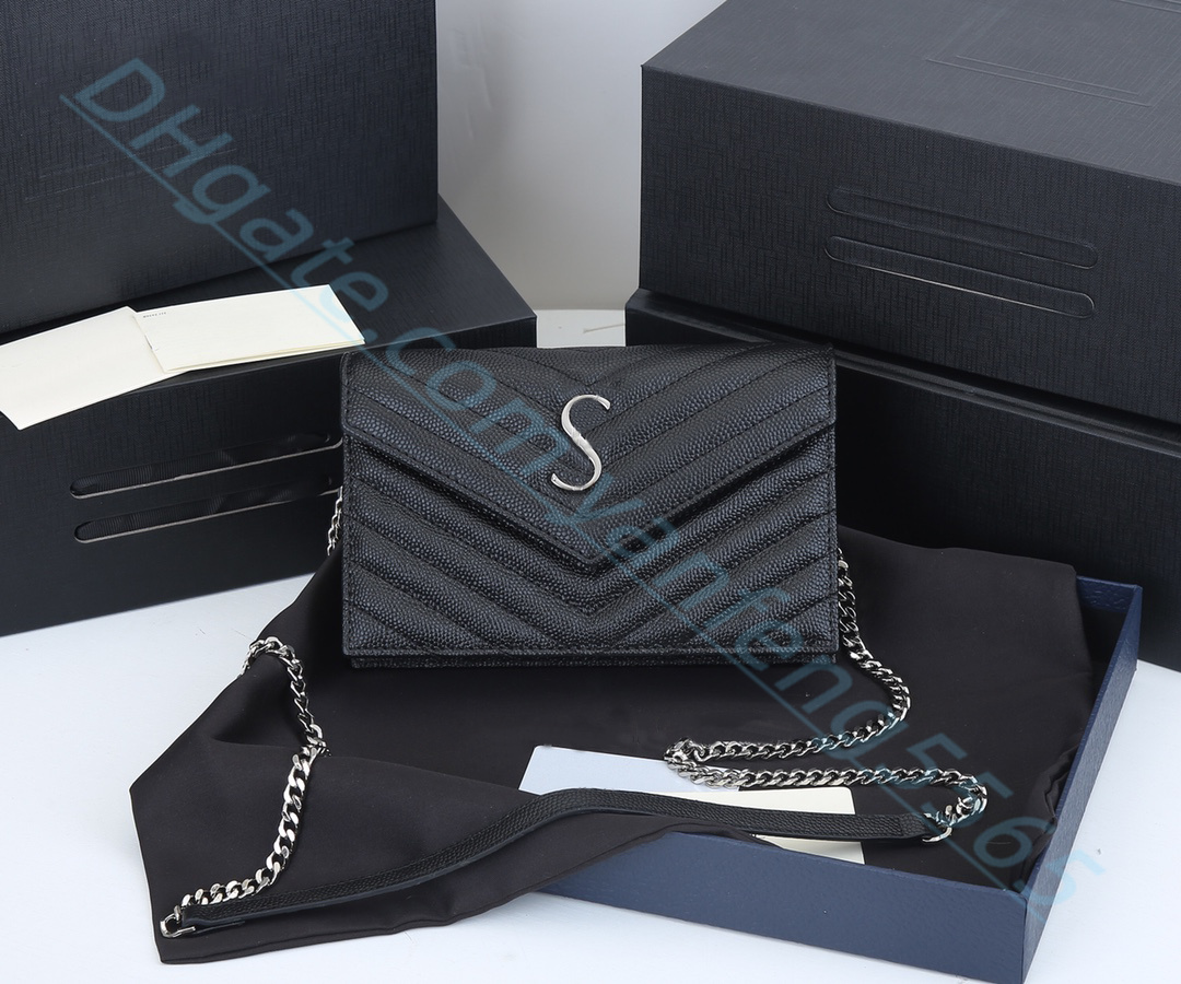 woman classics Cosmetic Bags Fashion style shoulder bags chain purse fashion chain purse handbags High quality evening bags messenger, Dark green+gold chain
woman classics Cosmetic Bags Fashion style shoulder bags chain purse fashion chain purse handbags High quality evening bags messenger, Dark green+gold chain