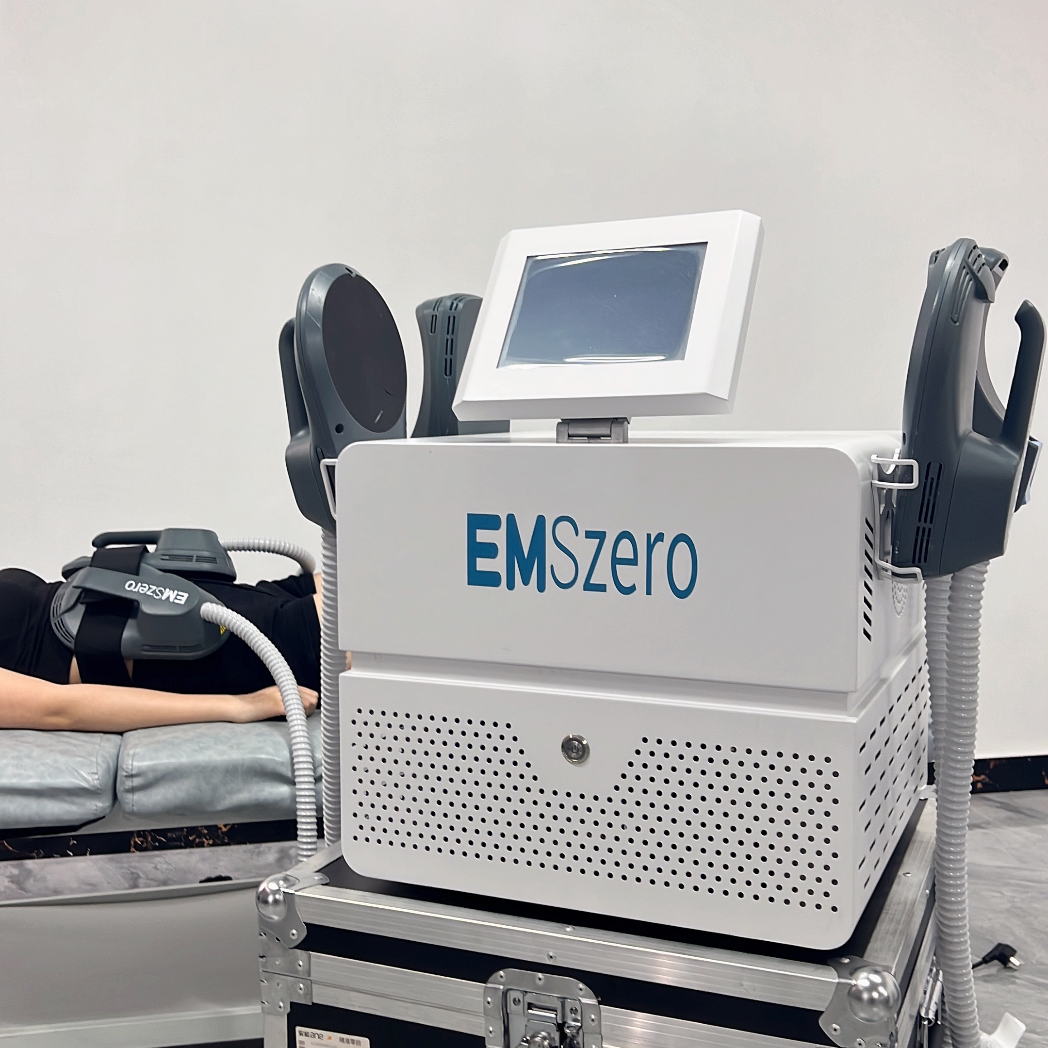 EMSZERO Neo Slimming Machine 6000W Hiemt Nova Body Sculpt EMS Pelvic Floor Muscle Stimulate Equipment
EMSZERO Neo Slimming Machine 6000W Hiemt Nova Body Sculpt EMS Pelvic Floor Muscle Stimulate Equipment