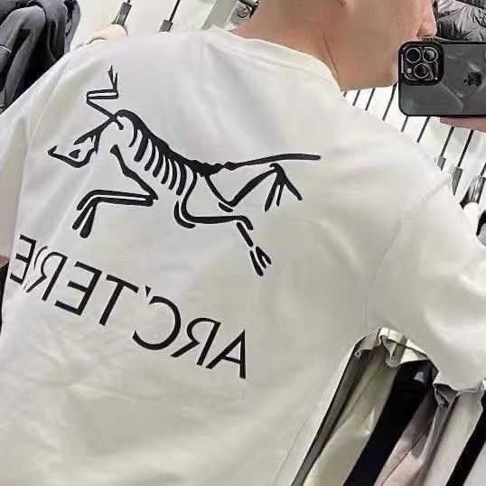 Designer Fashion Clothing ARC TERYXES Tees Tshirt Pure cotton childrens short sleeved family of three parentchild Tshirts summer half sleeved Tshirts highend prin
Designer Fashion Clothing ARC TERYXES Tees Tshirt Pure cotton childrens short sleeved family of three parentchild Tshirts summer half sleeved Tshirts highend prin