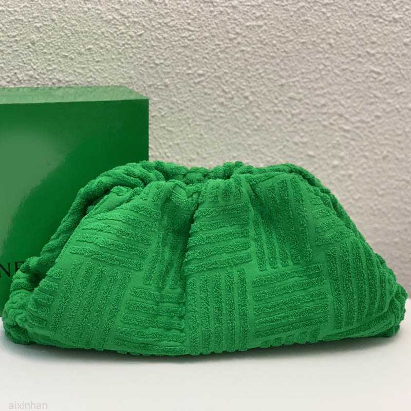Luxury Designer Pouch bag Soft Ladies Large Green Clutch Purse Fashion Women Pink Cloud Bags Newest Women's Handbags
Luxury Designer Pouch bag Soft Ladies Large Green Clutch Purse Fashion Women Pink Cloud Bags Newest Women's Handbags