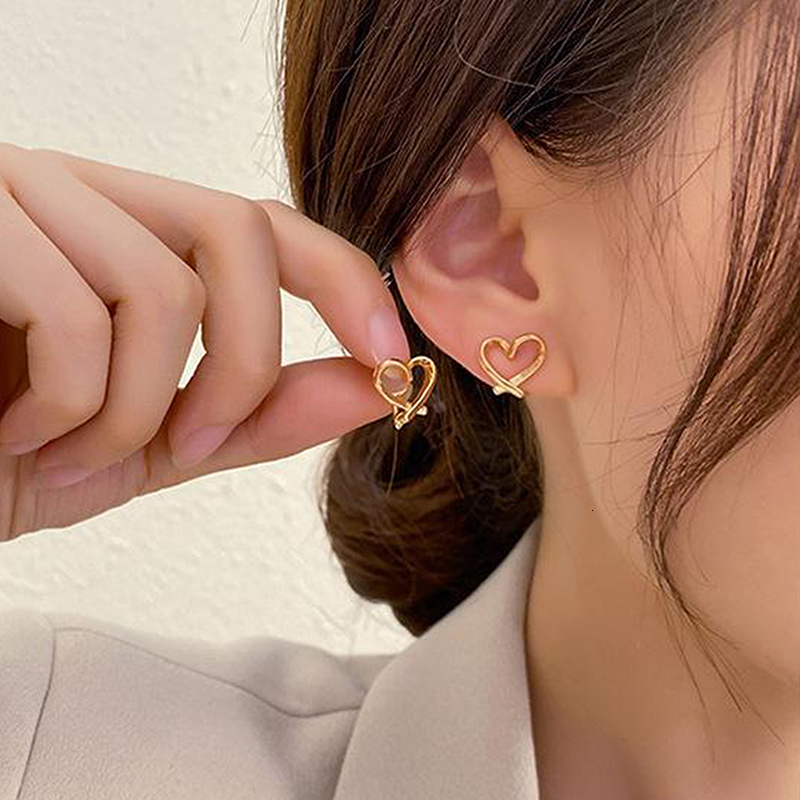 Dangle Chandelier Fashion Simple Irregular Heart Ear Clips Women Girls No Piercing Silicone Stud Earrings Korean Earring Party Jewelry Gifts 230519