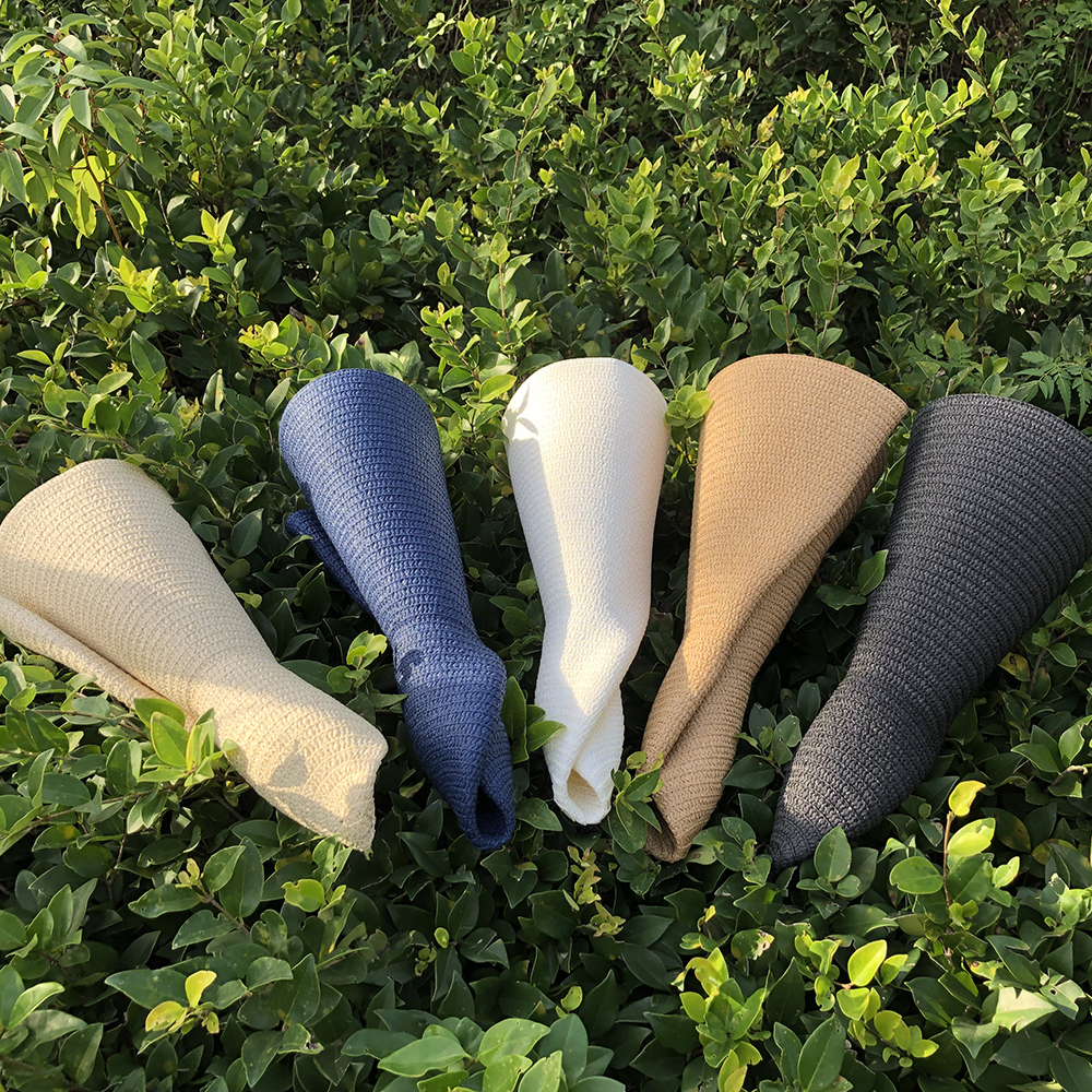 Wide Brim Hats Bucket Hats 25CM Wide Brim Oversized Beach Hats For Women Large Straw Hat UV Protection Foldable Sun Shade Hat Wholesale Drop 230518