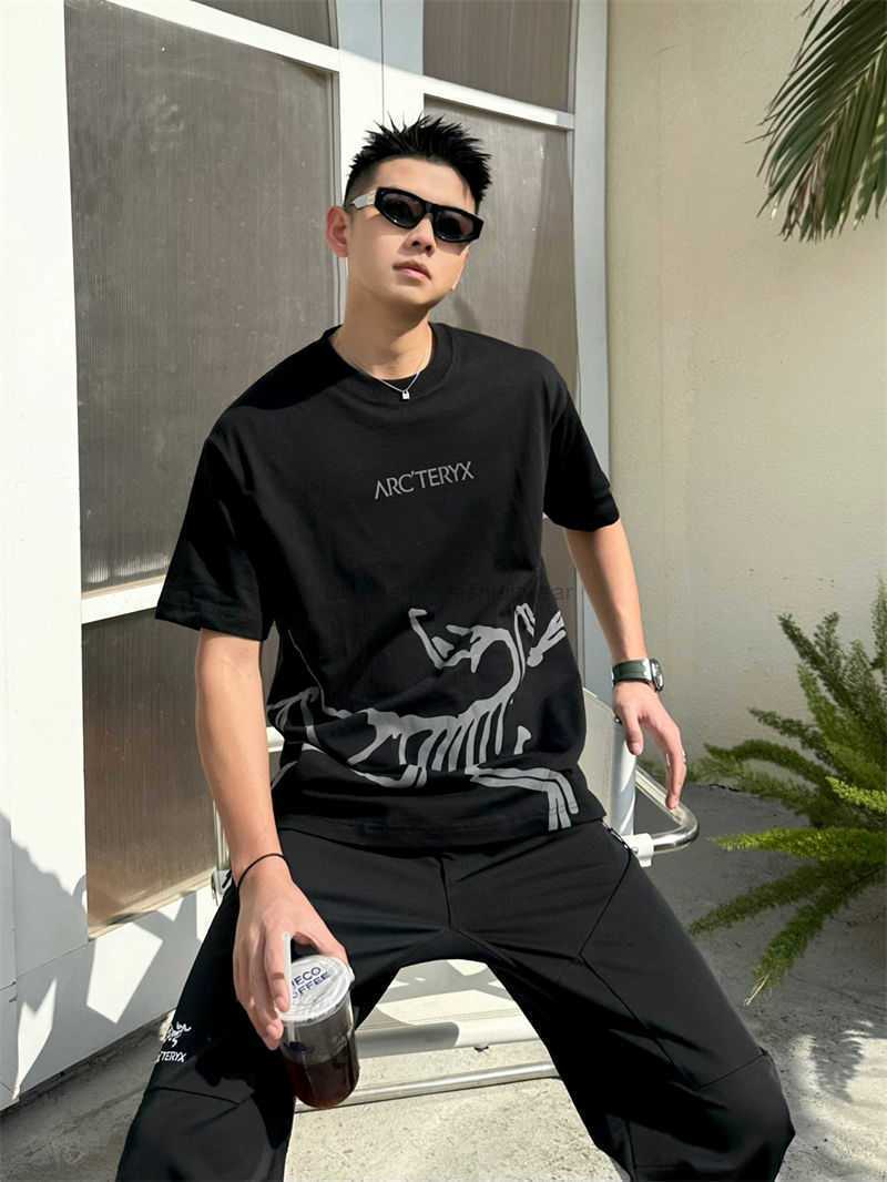 Designer Fashion Clothing ARC TERYXES Tees Tshirt Poisoned high-end fashion niche trendy brand Archaeopteryx skeleton print men's short sleeved T-shirt half summer, Black
Designer Fashion Clothing ARC TERYXES Tees Tshirt Poisoned high-end fashion niche trendy brand Archaeopteryx skeleton print men's short sleeved T-shirt half summer, Black