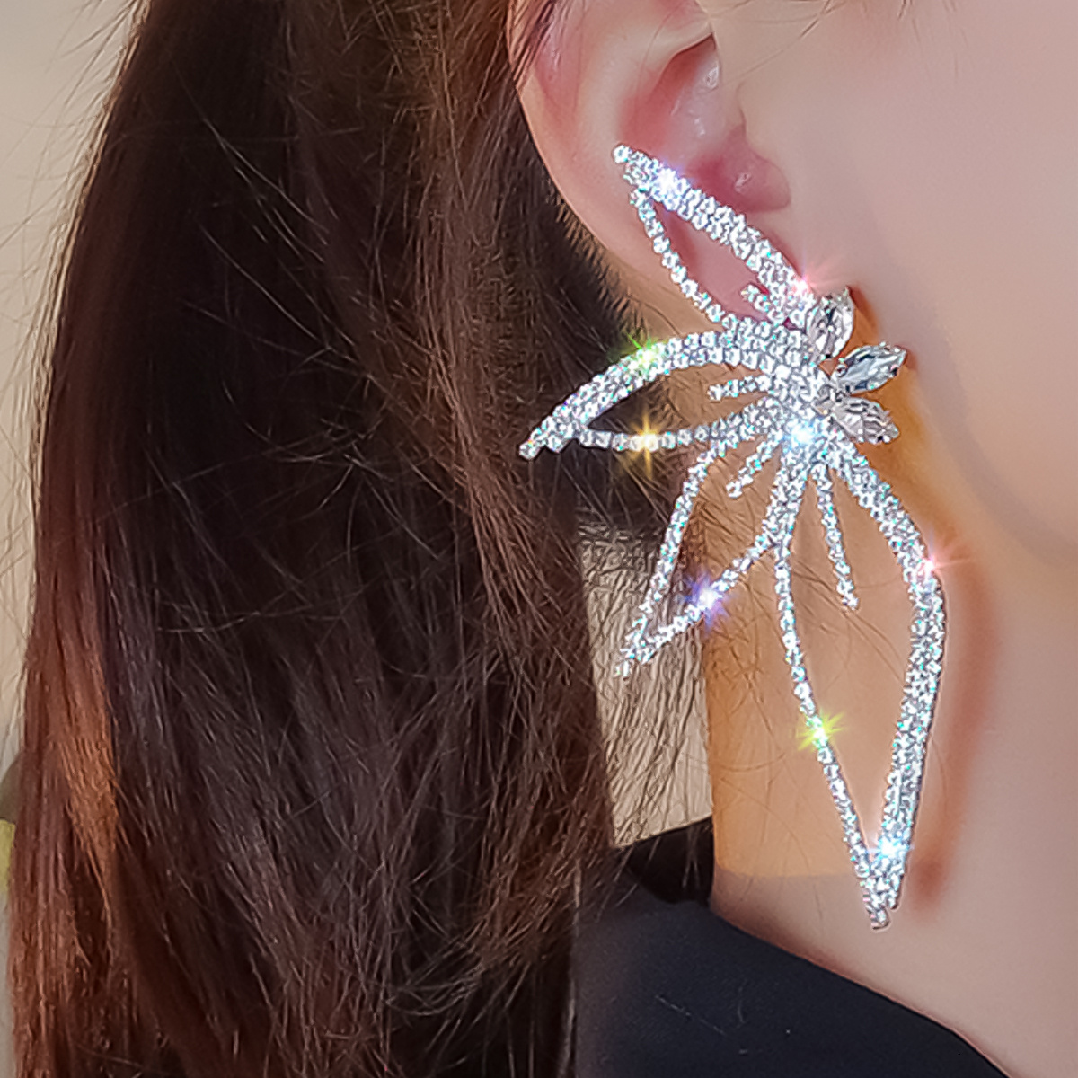 Stud Womens Fashion Accessories Exaggerated Zircon Maple Leaf Flower Earrings for Woemn Personality Statement Jewelry Gift mujer 230519