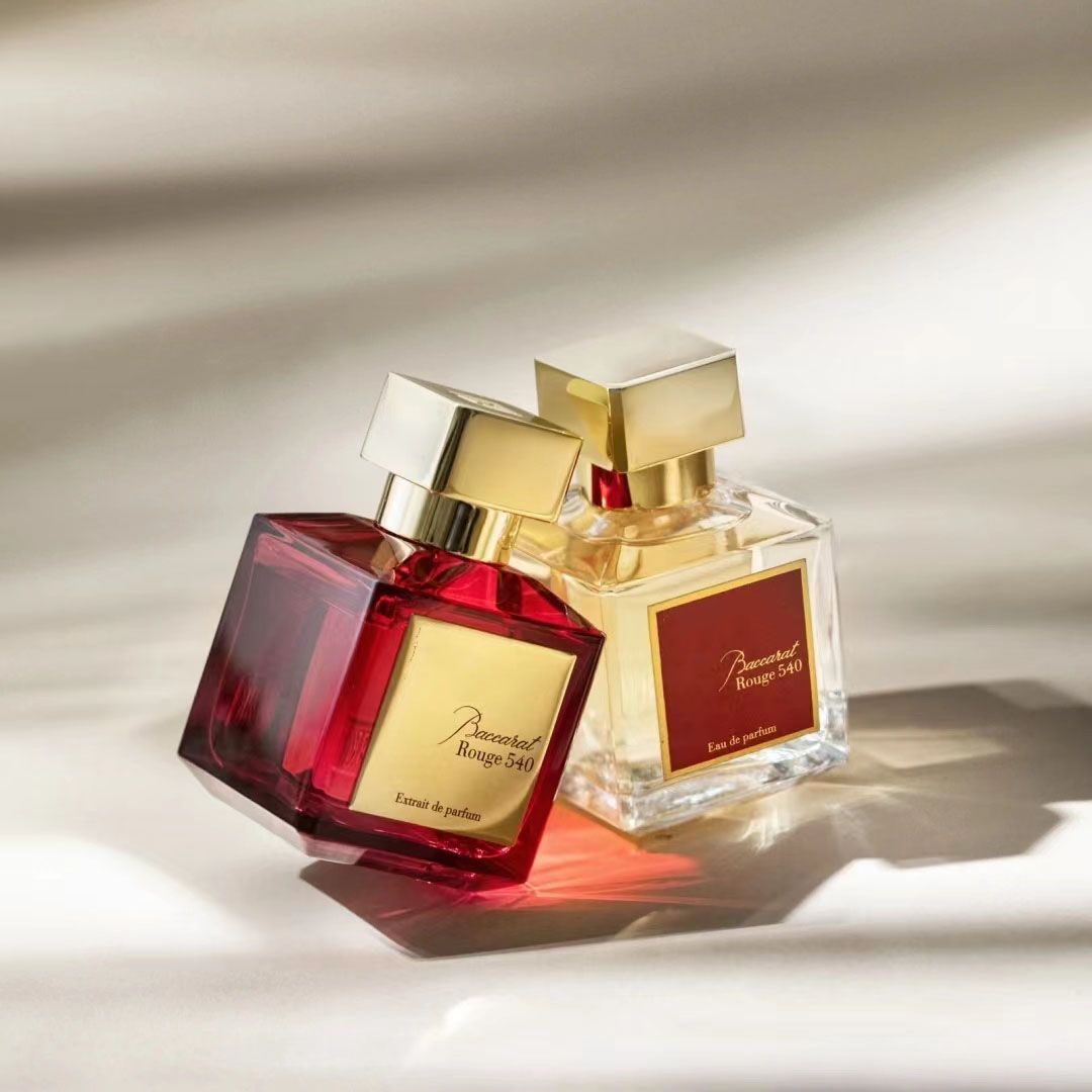 Maison Fran cis Kurkdjian MFK Francis Kurkjian Red Baccarat unisex cologne 70ml rouge 540 good smell long time leaving body mist high quality fast ship
Maison Fran cis Kurkdjian MFK Francis Kurkjian Red Baccarat unisex cologne 70ml rouge 540 good smell long time leaving body mist high quality fast ship