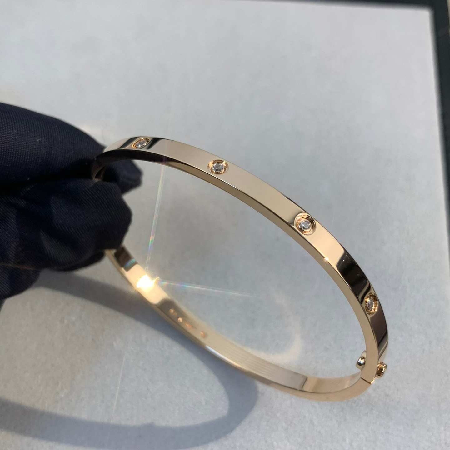 fashion gold Thin bangle designer 10 Diamond bracelet love Bracelets Famous Luxury silver Brand Jewelry women rose Couple SCREW thin 4mm stainless steel 4 stone box
fashion gold Thin bangle designer 10 Diamond bracelet love Bracelets Famous Luxury silver Brand Jewelry women rose Couple SCREW thin 4mm stainless steel 4 stone box
