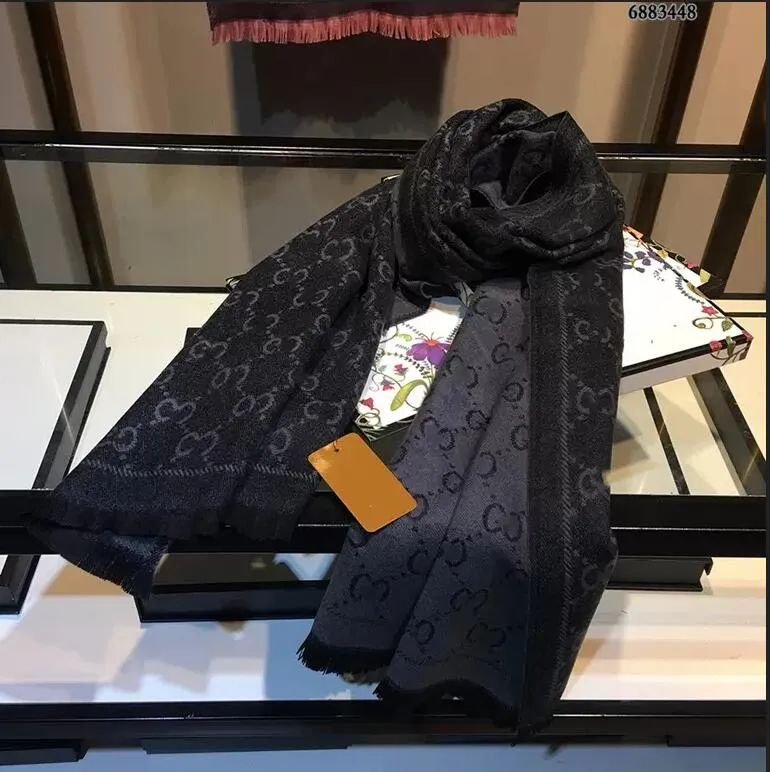 scarf designers Golden silk scarf women cashmere scarfs Men and Women winter scarves ladies Shawls Big Letter pattern wool Landscape Pashminas 70cm X 180cm
scarf designers Golden silk scarf women cashmere scarfs Men and Women winter scarves ladies Shawls Big Letter pattern wool Landscape Pashminas 70cm X 180cm