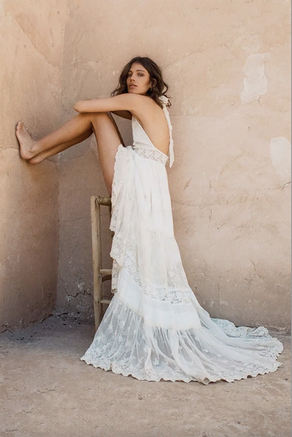 Bohemian Dresses Halter Deep V Neck Embroidery Sweep Train Backless Bridal Gowns Custom Made Beach Boho Wedding Dress