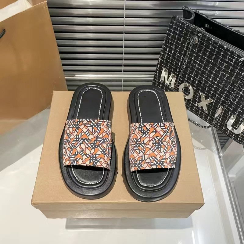 top quality Casual Shoes 2023 Vintage Slippers Women Fashion Letter BUR Slides Luxury Summer Ladies Flip Flat Rubber Gear Bottoms Sandal Beach Designer 07
top quality Casual Shoes 2023 Vintage Slippers Women Fashion Letter BUR Slides Luxury Summer Ladies Flip Flat Rubber Gear Bottoms Sandal Beach Designer 07